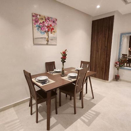 Modern Luxury Retreat: 2-Bedroom Apartment In The Heart Of Marrakech Marrákes Kültér fotó