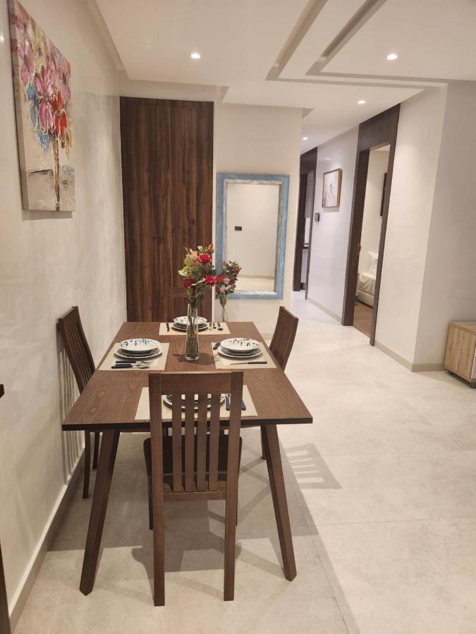 Modern Luxury Retreat: 2-Bedroom Apartment In The Heart Of Marrakech Marrákes Kültér fotó