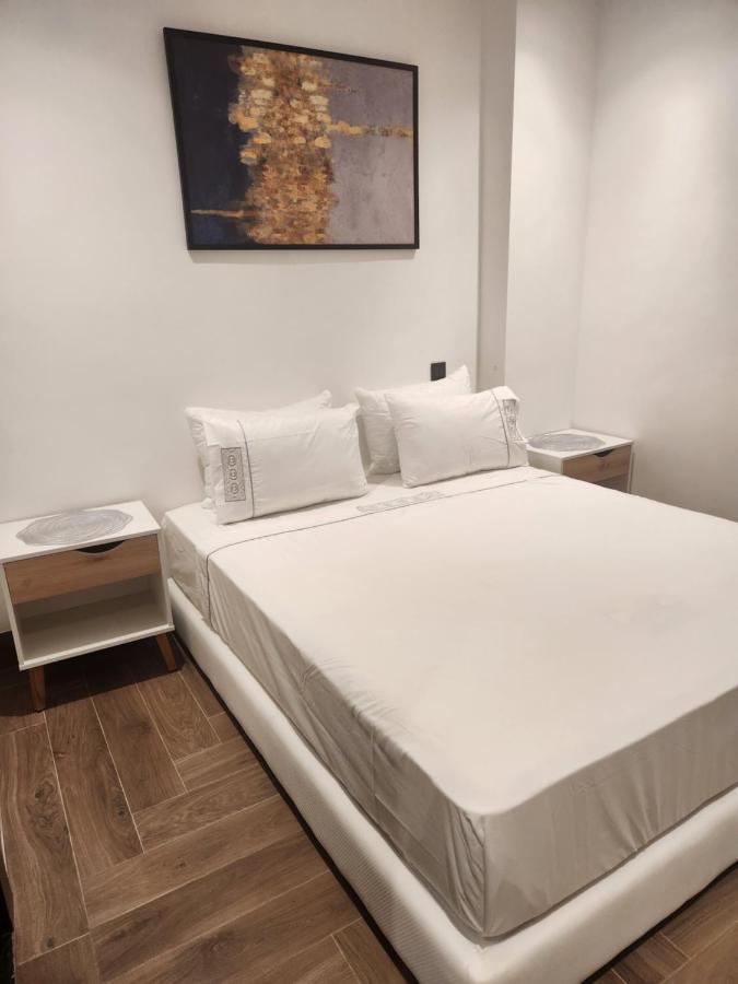 Modern Luxury Retreat: 2-Bedroom Apartment In The Heart Of Marrakech Marrákes Kültér fotó