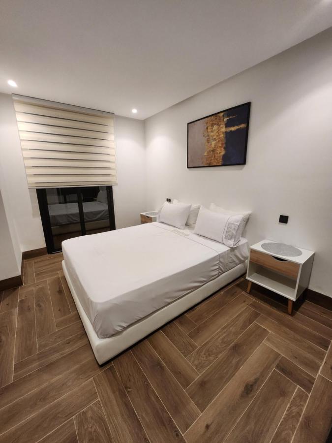Modern Luxury Retreat: 2-Bedroom Apartment In The Heart Of Marrakech Marrákes Kültér fotó